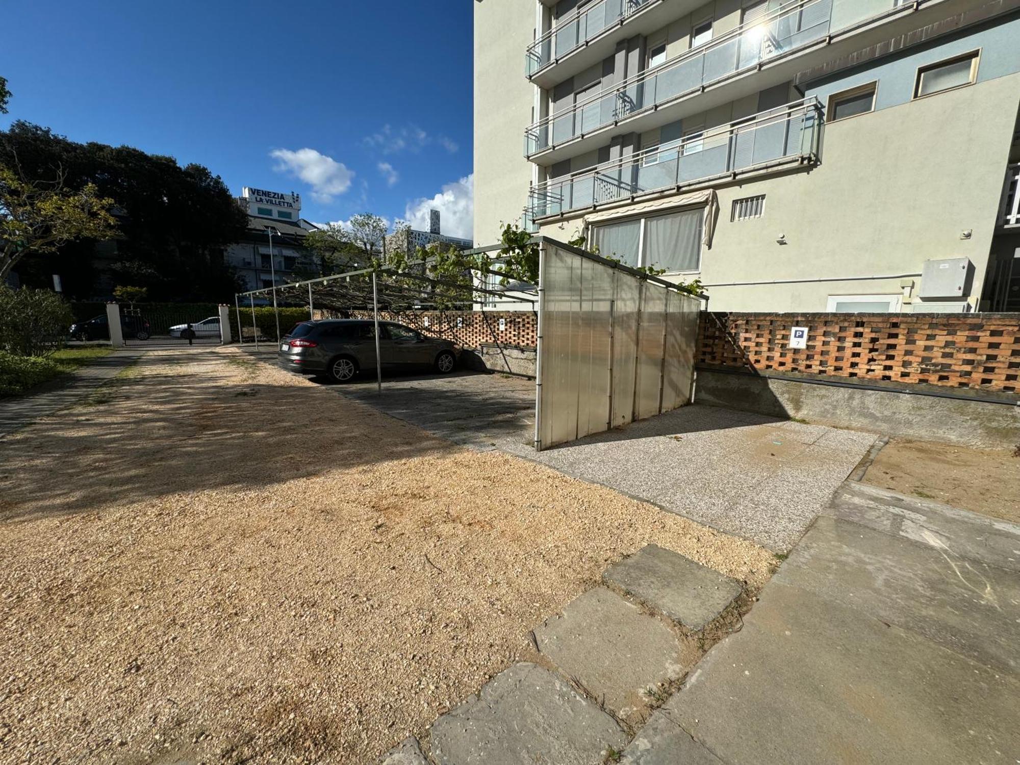 App4Rent Villa Zanetti - Appartamenti Con Spiaggia Privata Frontemare ลิโดดิเยโซโล ภายนอก รูปภาพ