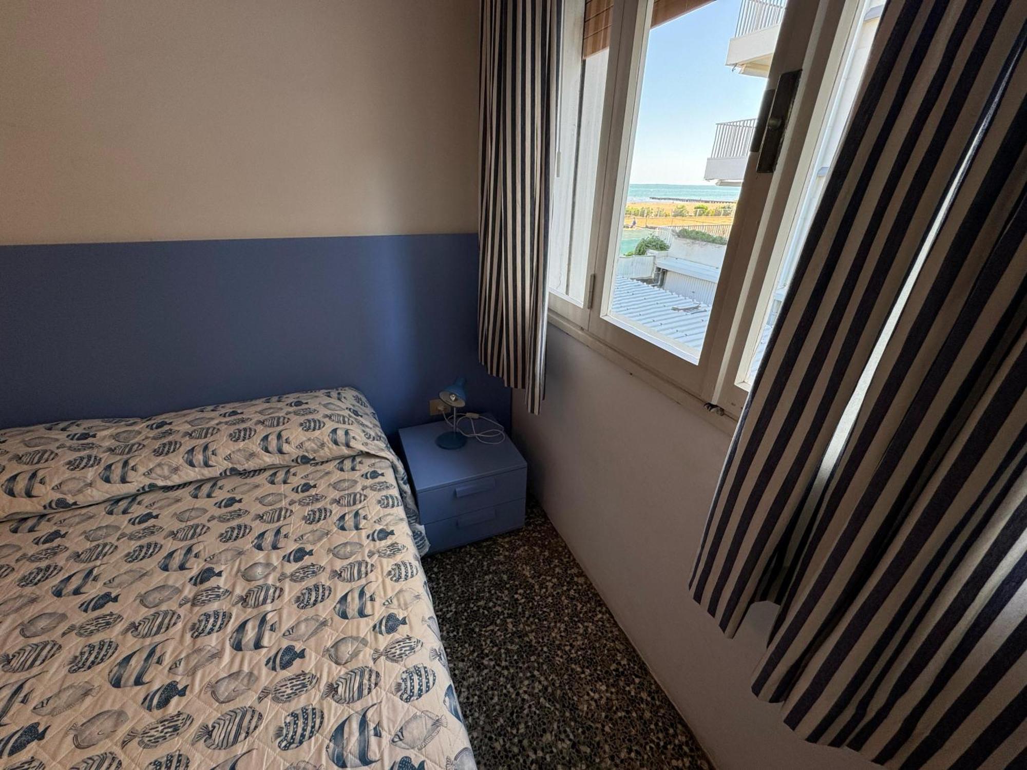 App4Rent Villa Zanetti - Appartamenti Con Spiaggia Privata Frontemare ลิโดดิเยโซโล ภายนอก รูปภาพ